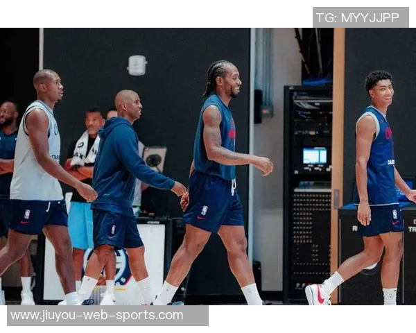 快船在哈登缺席时大胜33分莱昂纳德表现出色引领球队逆袭